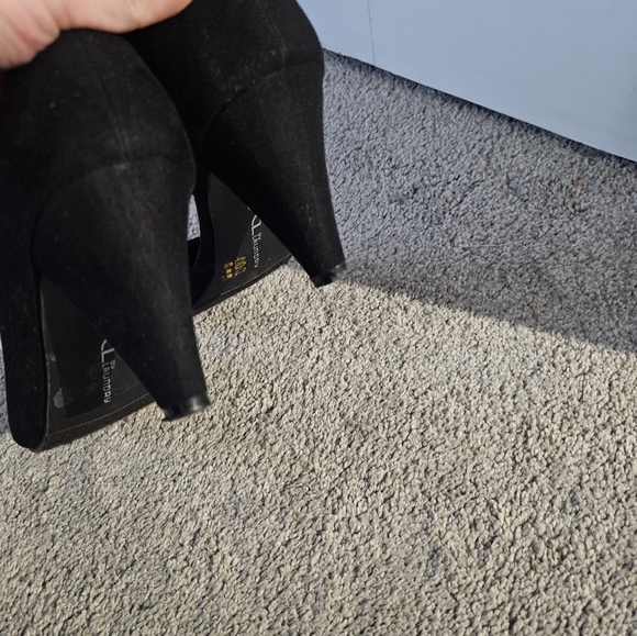 CL by Laundry Heels - Picture 3 of 4